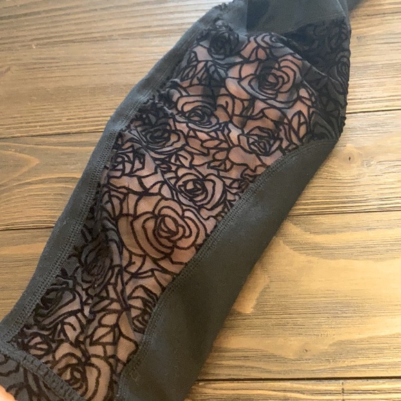 Fabletics Leggings - Size L - Picture 5 of 5